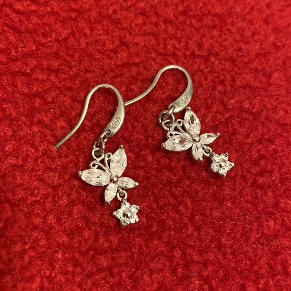 Vintage: Crystal Butterfly Earrings - Picture 3 of 3